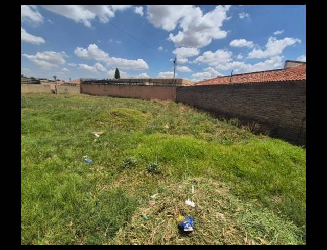 LAND FOR SALE IN LENASIA SOUTH